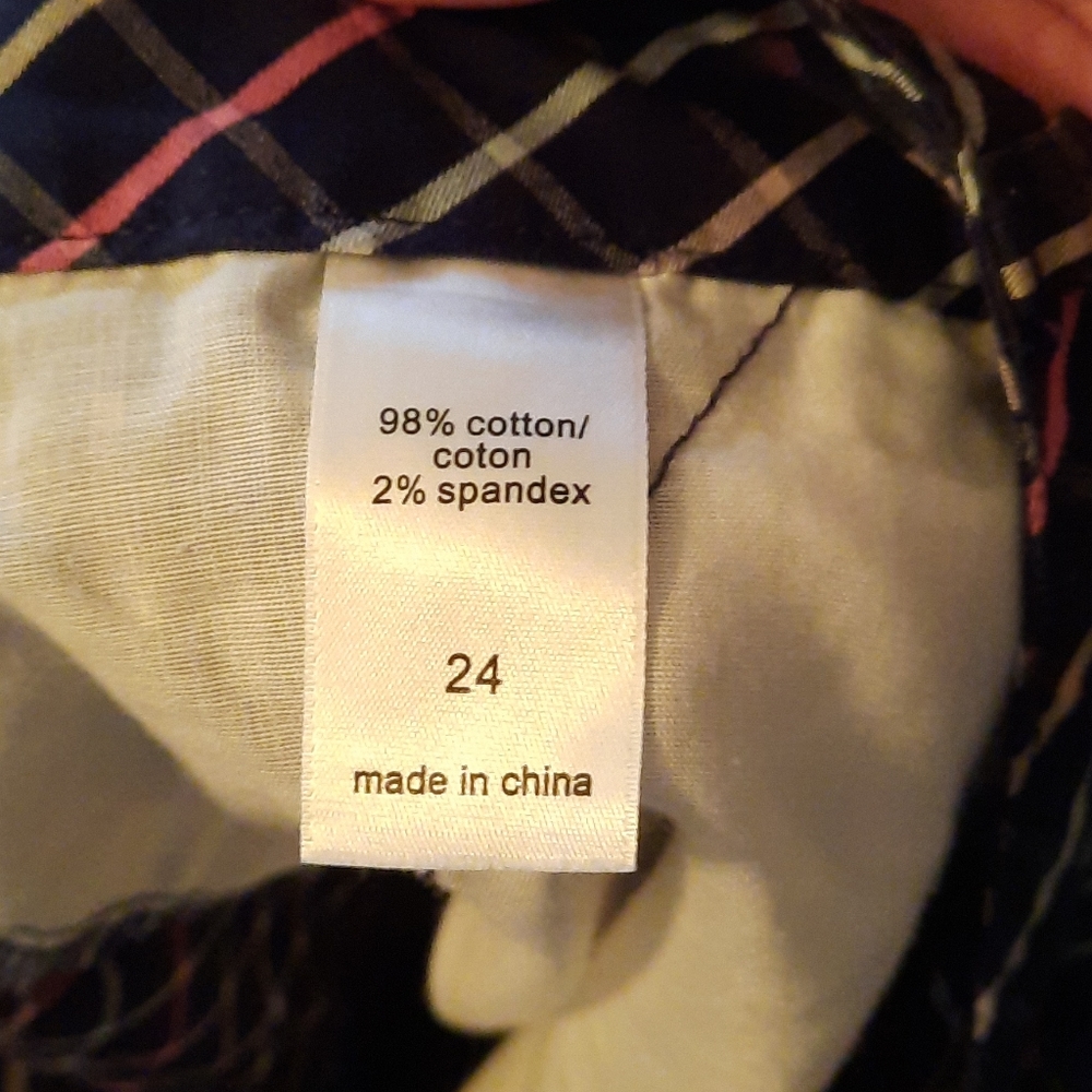 NWT Maurices Plus Size cuffed shorts - Picture 2 of 3